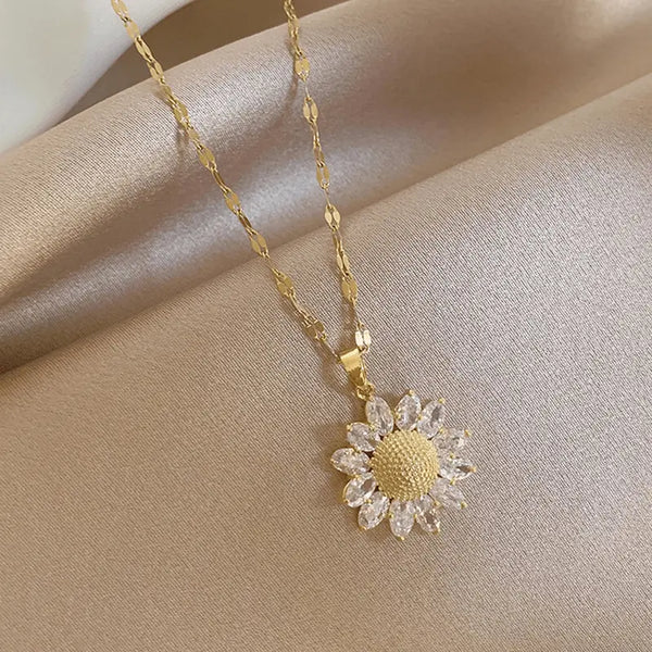 Collar con dije Girasol dorado y billantes